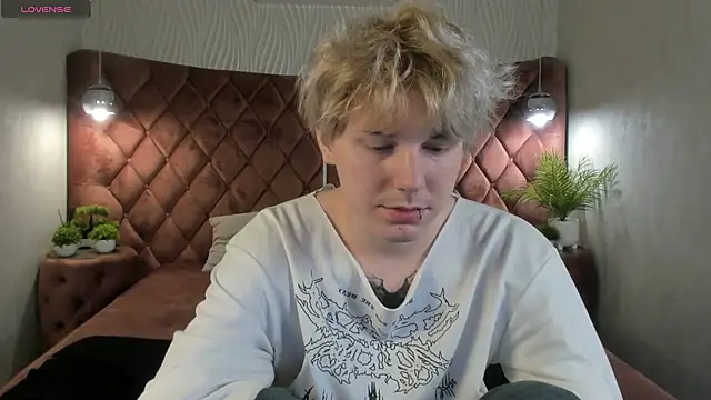 KevinMilky online show from 11-20-25, 02:40