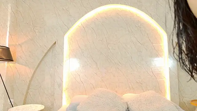 Antonella Russo1 online show from 04-16-26, 01:56