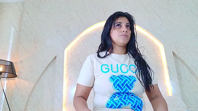 Antonella Russo1 online show from 05-01-26, 01:38