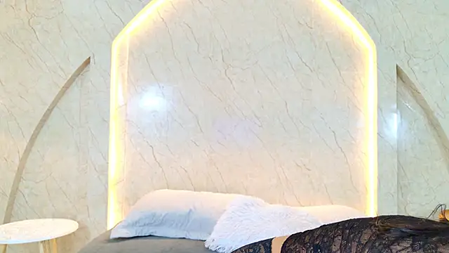 Antonella Russo1 online show from 05-19-26, 01:40