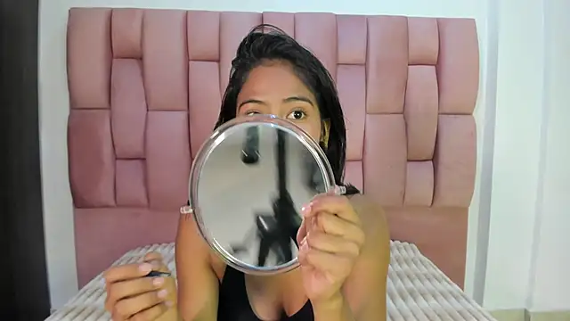 EuphoriaSavage online show from 11-20-25, 01:01