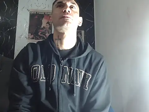 Stormandloganxxx online show from 12-18-25, 01:37