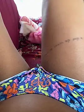 Snapshot of Malusafadinha00 chatting on 01-07-26, 01:38 Malusafadinha00 online show from 01-07-26, 01:38