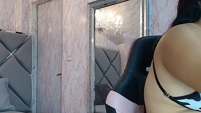 scarlett montoya online show from 01-14-26, 01:15