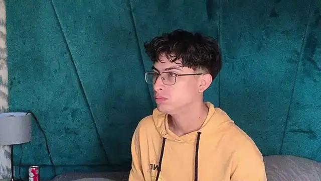 Aaron Eze online show from 03-15-26, 12:56