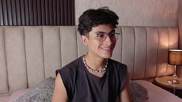 Aaron Eze online show from 01-07-26, 08:03