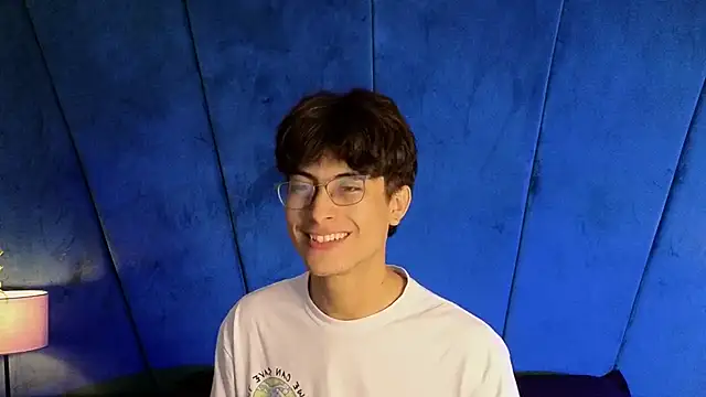 Aaron Eze online show from 11-04-25, 10:13