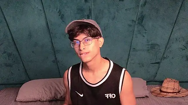 Aaron Eze online show from 03-21-26, 11:25