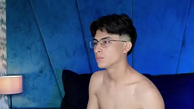 Aaron Eze online show from 11-07-25, 07:07