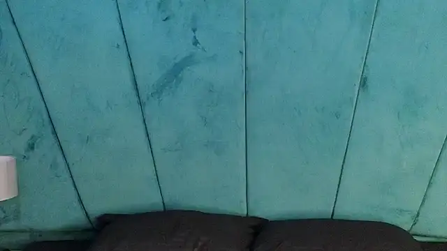 Aaron Eze online show from 10-22-25, 09:24