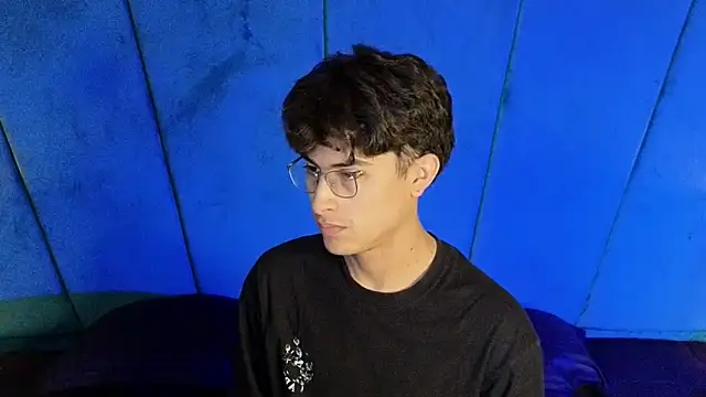 Aaron Eze online show from 10-25-25, 09:15