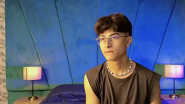 Aaron Eze online show from 11-27-25, 09:15