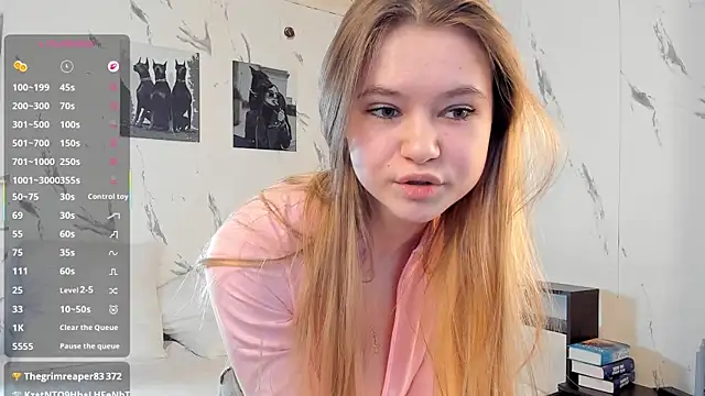 SophieRayne online show from 02-05-26, 10:00