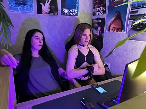 BoyPleaseee online show from 10-19-25, 05:16