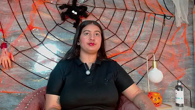 lilithst  online show from 10-24-25, 09:25