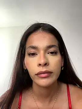 Esmeraldalcl online show from 11-17-25, 09:08