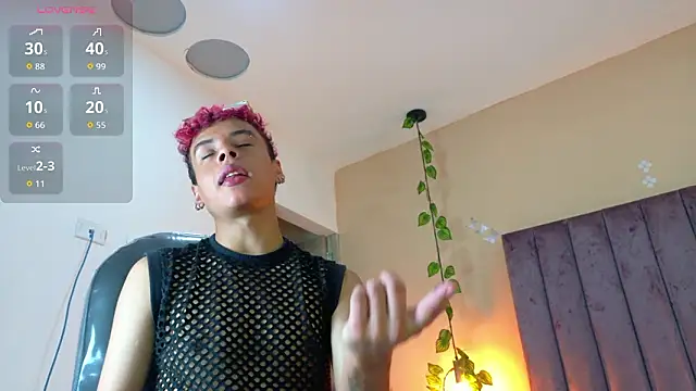 Snapshot of Xavier_Fox___ chatting on 02-09-26, 08:51 Xavier Fox online show from 02-09-26, 08:51