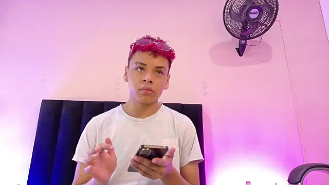 Xavier Fox    online show from 01-14-26, 04:38