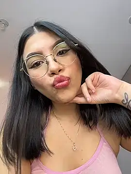 Julietalcl online show from 04-13-26, 08:57