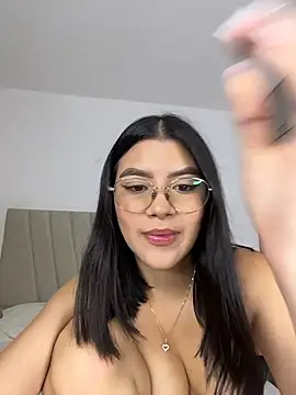 Julietalcl online show from 02-28-26, 12:10