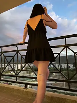 Julietalcl online show from 12-20-25, 10:56