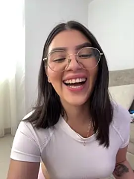 Julietalcl online show from 12-18-25, 09:07