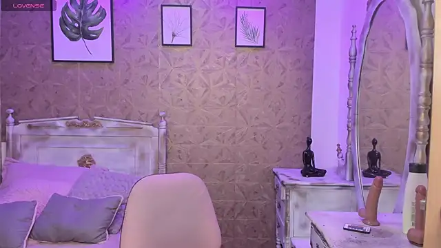 Sara clk online show from 04-10-26, 08:05