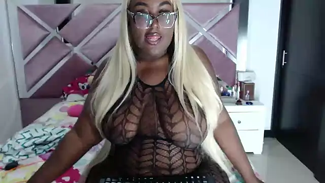Antonellabigass online show from 10-22-25, 04:56