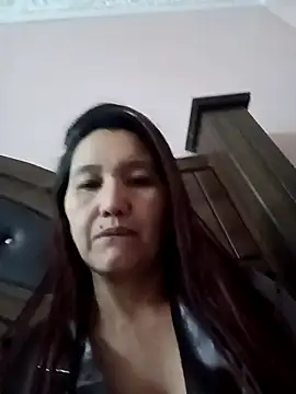 Snapshot of Bigtitsass81 chatting on 10-19-25, 12:30 Bigtitsass81 online show from 10-19-25, 12:30