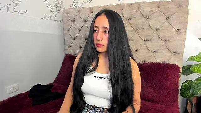 Snapshot of Samanta_Fischer chatting on 10-28-25, 11:53 Samanta Fischer online show from 10-28-25, 11:53