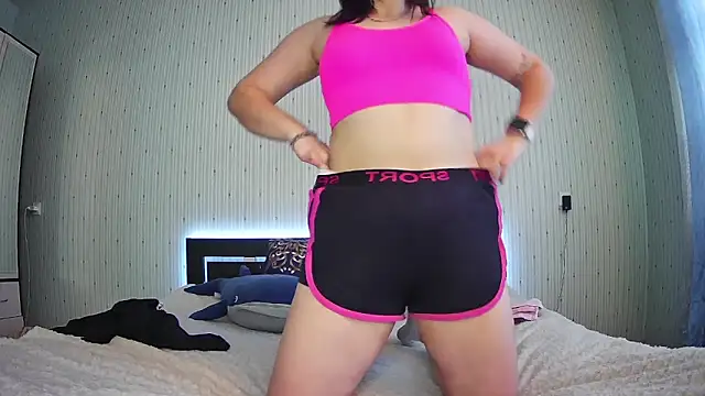 CoupleTwee online show from 11-19-25, 10:37