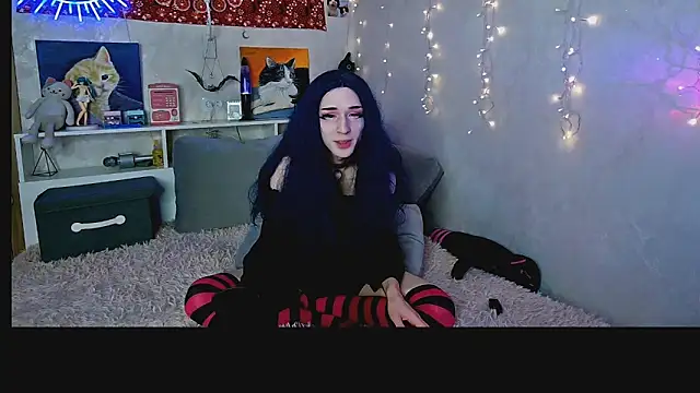 Snapshot of whoalexxa chatting on 11-10-25, 04:23 whoalexxa online show from 11-10-25, 04:23