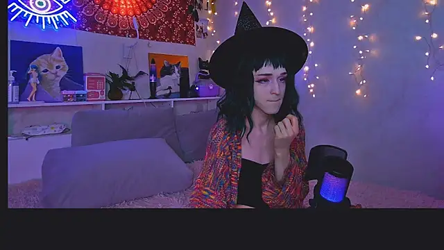 Snapshot of whoalexxa chatting on 11-06-25, 11:36 whoalexxa online show from 11-06-25, 11:36