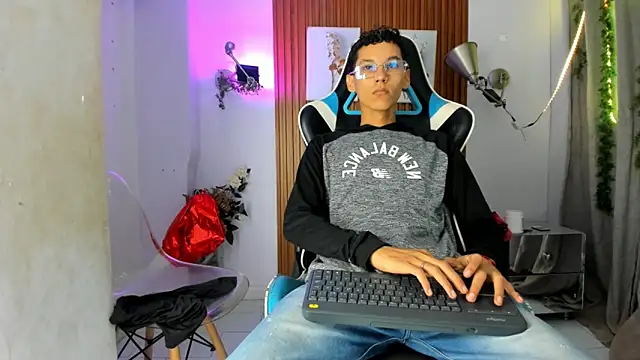 AQUARIUS x online show from 10-20-25, 11:22
