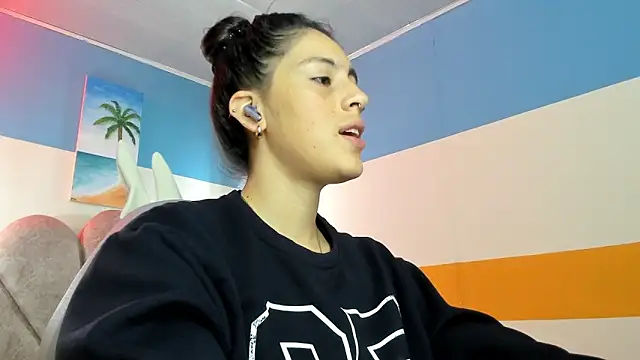 moon winy online show from 10-29-25, 11:31