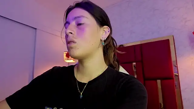 moon winy online show from 02-03-26, 11:48