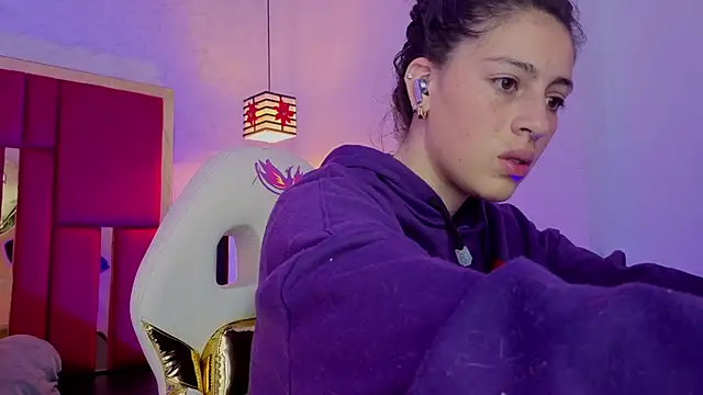 moon winy online show from 04-15-26, 11:38