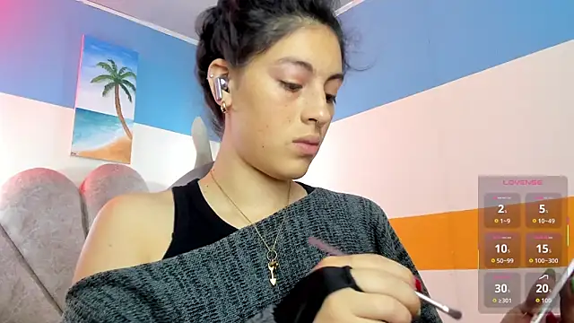 moon winy online show from 10-22-25, 11:42