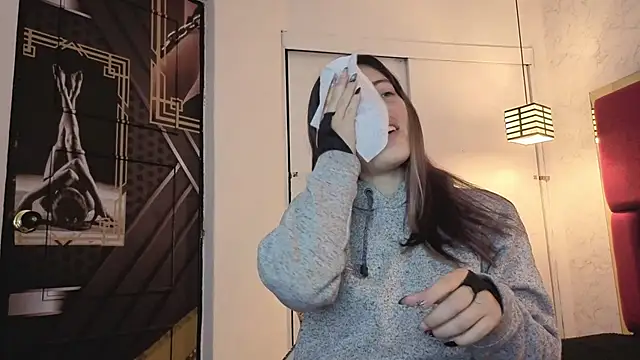 moon winy online show from 11-24-25, 11:32