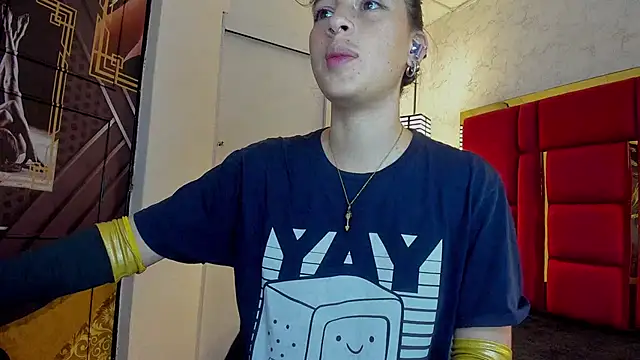 moon winy online show from 11-17-25, 11:25