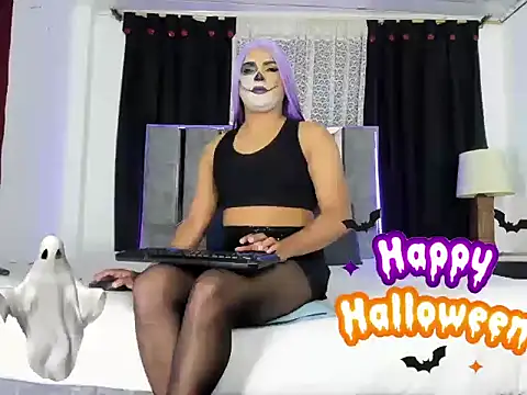 IvettePetit online show from 10-31-25, 12:51