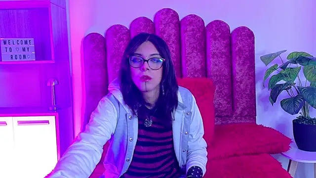 Lullaby Charade online show from 11-19-25, 11:54