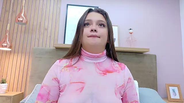 Tessa Stone online show from 10-26-25, 03:18