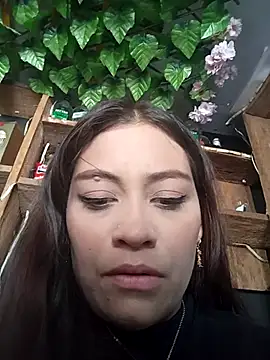 Amber-Hotty online show from 10-18-25, 04:42