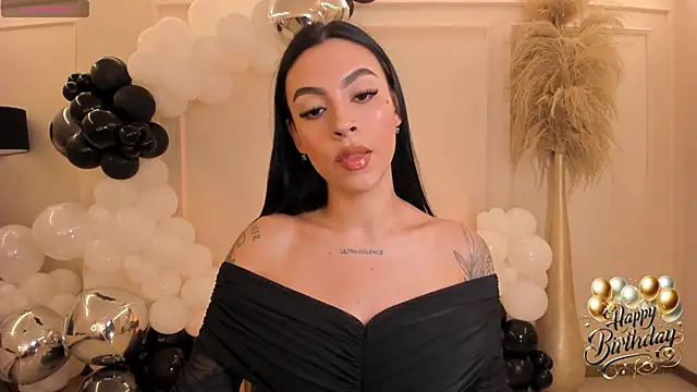 ChristineFord  online show from 11-06-25, 12:42