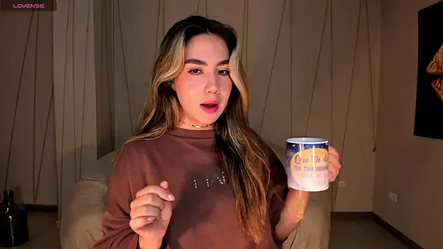 AnnieMonroe1 online show from 11-05-25, 11:57