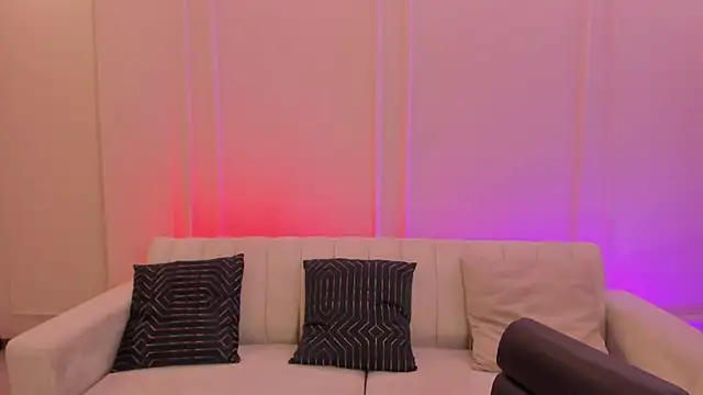 AnnieMonroe1 online show from 02-08-26, 11:52