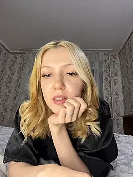 AlexandraXKitty online show from 02-25-26, 11:37