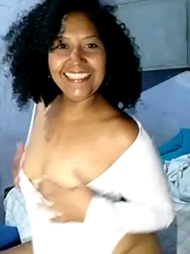 isabel and hekler online show from 11-08-25, 11:08