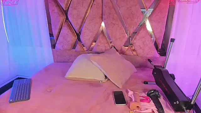 eimy angels online show from 11-20-25, 05:35